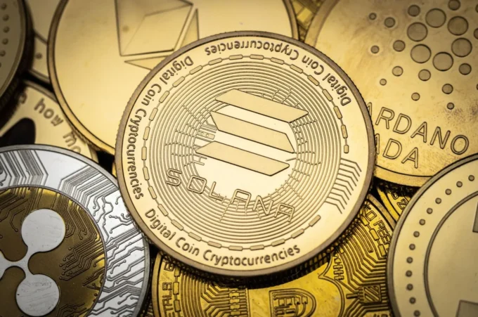 solana-ripple-bitcoin-cardano-ethereum-coins-gID_7